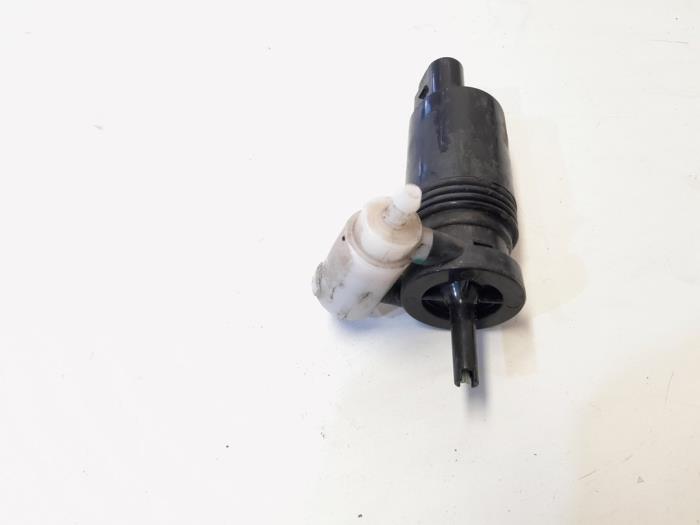 Windscreen washer pump Mercedes B 2.0 B-200 NGD 16V - A2468660000 MERCEDES