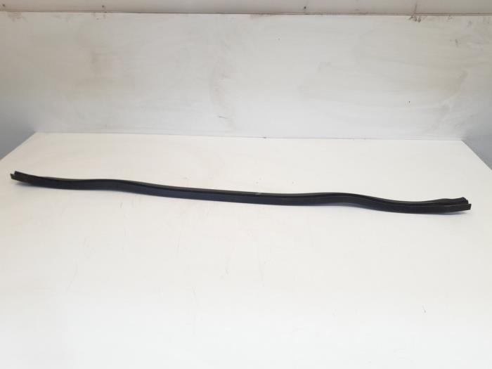 Gebrauchte Sonstige Mercedes B (W246/W242) 2.0 B-200 NGD 16V Preis € 15,00 Margenregelung angeboten von GEJO Revisie & Onderdelen BV