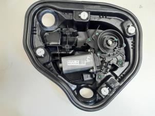 Gebrauchte Schließhilfsmotor Tür links hinten Audi RS 6 Avant (C7) 4.0 V8 TFSI 32V Preis € 49,95 Margenregelung angeboten von GEJO Revisie & Onderdelen BV