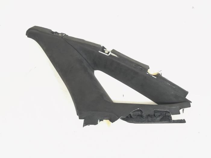 C-style sealing cover right from a Audi A8 (D4) 4.2 TDI V8 32V Quattro 2011