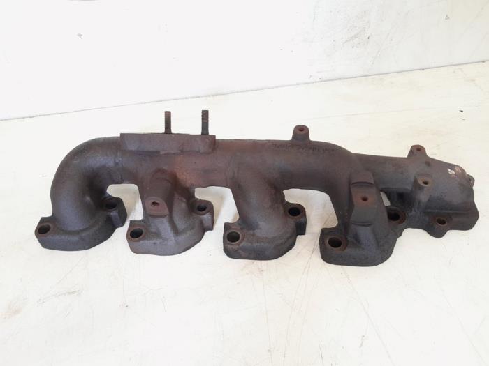 Usados Colector de escape Ford Ranger 2.2 TDCi 16V 150 4x4 Precio € 85,00 Norma de margen ofrecido por GEJO Revisie & Onderdelen BV