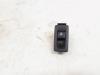 Tank cap cover switch from a Volkswagen Touran (1T3), 2010 / 2015 1.4 16V TSI 140, MPV, Petrol, 1.390cc, 103kW (140pk), FWD, CAVC; CTHC, 2010-05 / 2015-05, 1T3 2014
