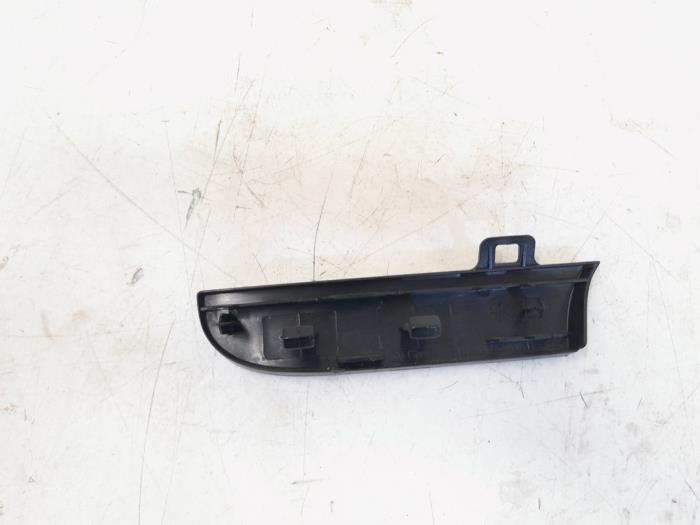 Dashboard decoration strip from a Volkswagen Touran (1T3) 1.4 16V TSI 140 2014
