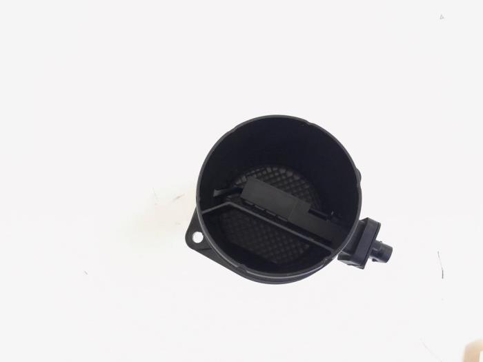 Luftmassenmesser van een Volkswagen Transporter T5 2.0 TDI DRF 2011