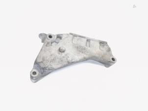 Usados Soporte de motor Volkswagen Transporter T5 2.0 TDI DRF Precio € 12,00 Norma de margen ofrecido por GEJO Revisie & Onderdelen BV