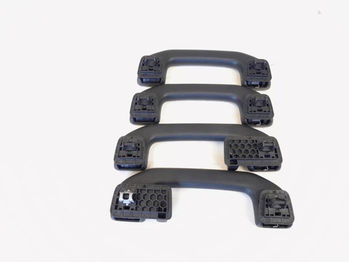 Handle set from a Mercedes-Benz A (W176) 2.0 A-250 Turbo 16V 2012