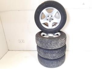 Usagé Kit jantes + pneus d'hivers Volkswagen Transporter T5 2.5 TDi Prix € 199,00 Règlement à la marge proposé par GEJO Revisie & Onderdelen BV
