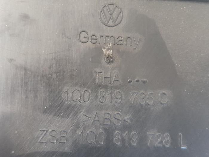Kratka wentylacyjna deski rozdzielczej z Volkswagen Scirocco (137/13AD) 1.4 TSI 122 16V 2011