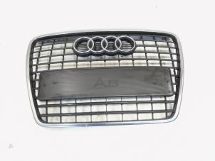 Usados Rejilla Audi A6 Avant (C6) 2.0 T FSI 16V Precio € 290,00 Norma de margen ofrecido por GEJO Revisie & Onderdelen BV