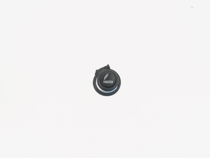 12 V socket