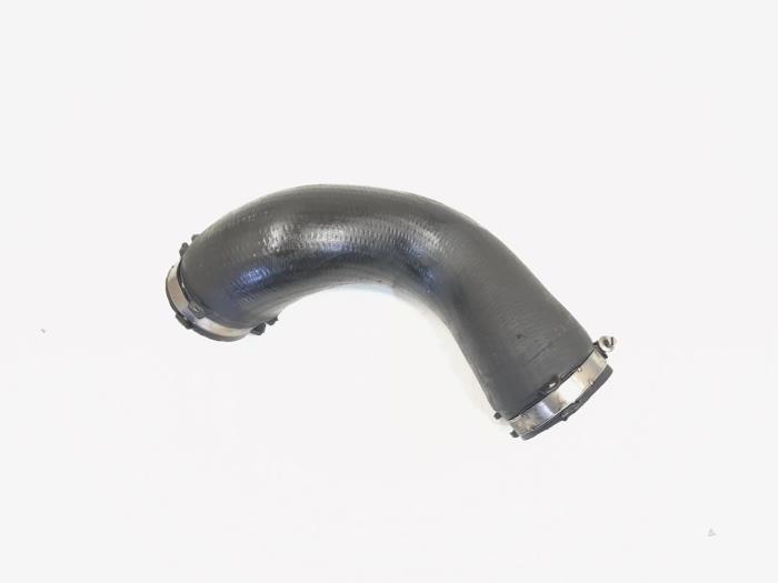 Usagé Tuyau intercooler Audi A4 Avant (B8) 3.0 TDI V6 24V Quattro Prix € 9,00 Règlement à la marge proposé par GEJO Revisie & Onderdelen BV