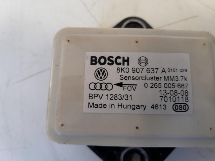 Sensor de ángulo de dirección de un Audi A4 Avant (B8) 3.0 TDI V6 24V Quattro 2008
