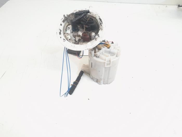 Usagé Pompe à carburant Audi A5 (8T3) 3.0 TDI V6 24V Quattro Prix € 18,00 Règlement à la marge proposé par GEJO Revisie & Onderdelen BV