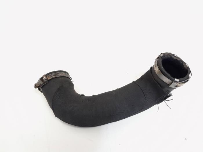 Usados Manguera intercooler Audi A5 (8T3) 3.0 TDI V6 24V Quattro Precio € 9,00 Norma de margen ofrecido por GEJO Revisie & Onderdelen BV