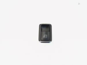 Gebrauchte Elektrisches Fenster Schalter Mercedes E (C207) E-350 CDI V6 24V Preis € 8,00 Margenregelung angeboten von GEJO Revisie & Onderdelen BV