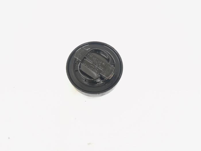 Oil cap Mercedes ML II 3.0 ML-280 CDI 4-Matic V6 24V - A2700100001 642940