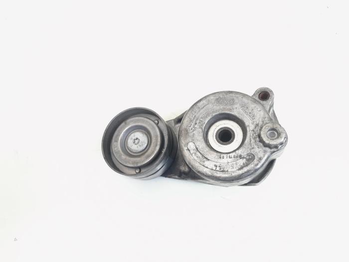 Usados Tensor correa múltiple Mercedes ML II (164/4JG) 3.0 ML-280 CDI 4-Matic V6 24V Precio € 5,00 Norma de margen ofrecido por GEJO Revisie & Onderdelen BV