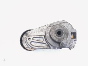 Spanrolle multiriem van een Mercedes-Benz ML II (164/4JG) 3.0 ML-280 CDI 4-Matic V6 24V 2008