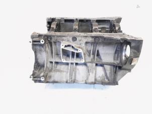 Used Engine crankcase Mercedes ML II (164/4JG) 3.0 ML-280 CDI 4-Matic V6 24V Price € 750,00 Margin scheme offered by GEJO Revisie & Onderdelen BV