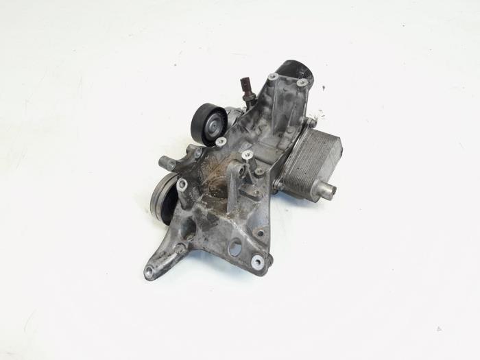 Gebrauchte Ölfiltergehäuse Audi A4 Avant (B8) 1.8 TFSI 16V Preis € 29,00 Margenregelung angeboten von GEJO Revisie & Onderdelen BV