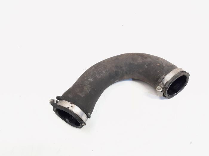 Gebrauchte Intercooler Schlauch Audi A4 Avant (B8) 1.8 TFSI 16V Preis € 9,00 Margenregelung angeboten von GEJO Revisie & Onderdelen BV