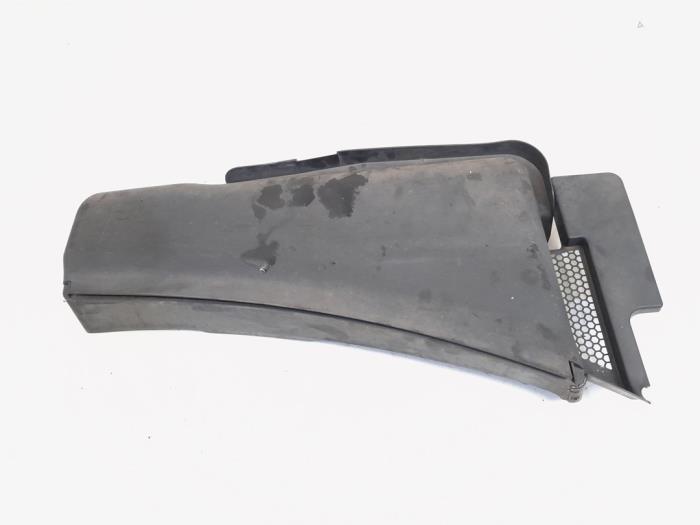 Gebrauchte Abdeckplatte sonstige Audi A4 Avant (B8) 1.8 TFSI 16V Preis € 25,00 Margenregelung angeboten von GEJO Revisie & Onderdelen BV