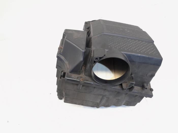 Gebrauchte Luftfiltergehäuse Landrover Range Rover Sport (LS) 2.7 TDV6 24V Preis € 14,00 Margenregelung angeboten von GEJO Revisie & Onderdelen BV