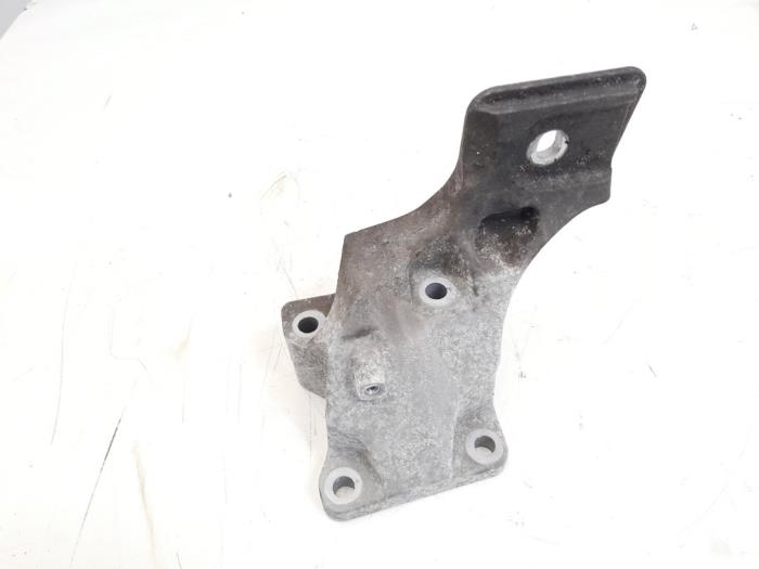 Gebrauchte Motorlager Landrover Range Rover Sport (LS) 2.7 TDV6 24V Preis € 24,00 Margenregelung angeboten von GEJO Revisie & Onderdelen BV