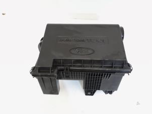 Usados Cuerpo de filtro de aire Ford Transit 2.2 TDCi 16V Precio € 39,95 Norma de margen ofrecido por GEJO Revisie & Onderdelen BV