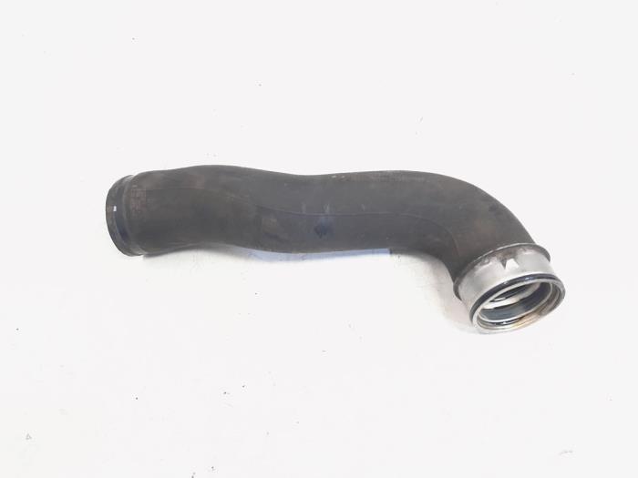 Gebrauchte Intercooler Schlauch Mercedes ML II (164/4JG) 3.0 ML-280 CDI 4-Matic V6 24V Preis € 9,00 Margenregelung angeboten von GEJO Revisie & Onderdelen BV