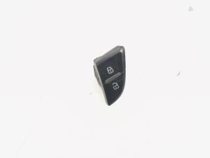Used Central locking switch Audi A4 Avant (B8) 2.0 TDI 16V Price € 10,00 Margin scheme offered by GEJO Revisie & Onderdelen BV