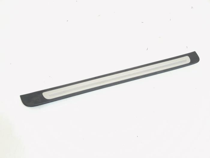 Front sill trim cover