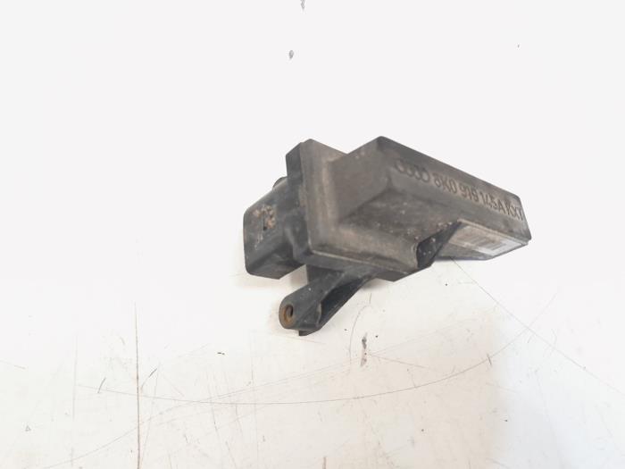 Używane Antena (rózne) Audi A4 Avant (B8) 2.0 TDI 16V Cena € 24,95 Procedura marży oferowane przez GEJO Revisie & Onderdelen BV