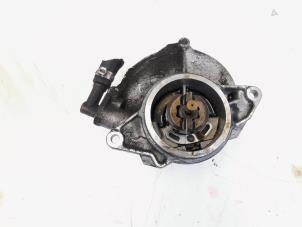 Begagnade Vakuumpump (diesel) Audi A4 Avant (B8) 3.0 TDI V6 24V Quattro Pris € 40,00 Marginaltabell erbjuds av GEJO Revisie & Onderdelen BV