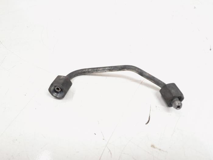 Usagé Conduit de carburant Audi A4 Avant (B8) 3.0 TDI V6 24V Quattro Prix € 9,95 Règlement à la marge proposé par GEJO Revisie & Onderdelen BV