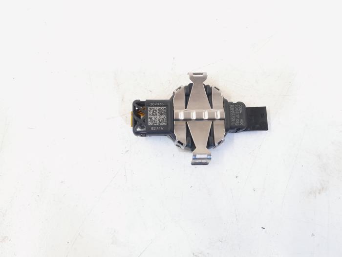 Begagnade Regnsensor Audi A3 Sportback (8VA/8VF) 1.4 TFSI ACT Ultra 16V Pris € 19,95 Marginaltabell erbjuds av GEJO Revisie & Onderdelen BV