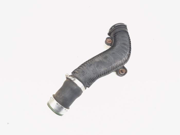 Intercooler Rohr van een Volkswagen Golf VI (5K1) 2.0 GTI 16V 2011