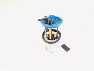 Begagnade Elektrisk bränslepump Volkswagen Golf VI (5K1) 2.0 GTI 16V Pris € 7,00 Marginaltabell erbjuds av GEJO Revisie & Onderdelen BV