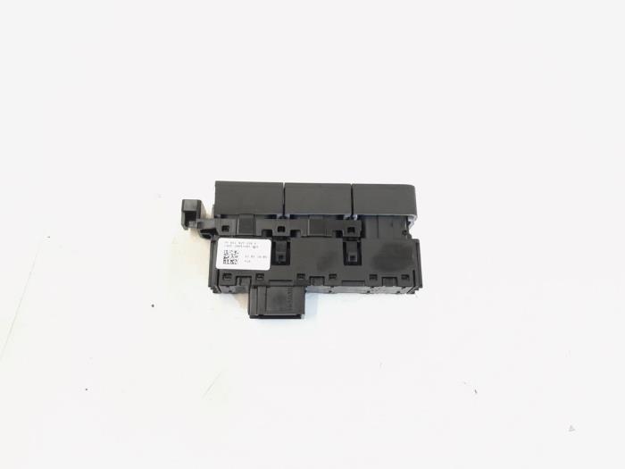PDC switch from a Volkswagen Golf VII (AUA) 1.0 TSI 12V 2018