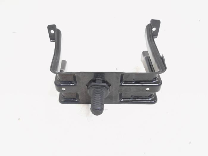 Spare wheel bracket