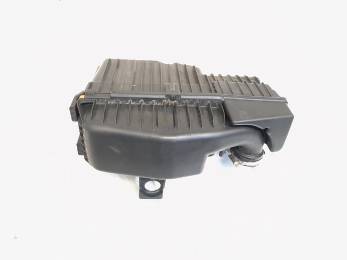 Begagnade Luftfilterhus Peugeot 208 I (CA/CC/CK/CL) 1.2 Vti 12V PureTech Pris € 14,00 Marginaltabell erbjuds av GEJO Revisie & Onderdelen BV