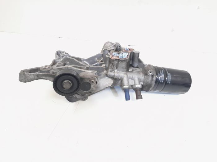 Gebrauchte Ölfilterhalter Skoda Octavia Combi (1Z5) 1.8 TSI 16V Preis € 35,00 Margenregelung angeboten von GEJO Revisie & Onderdelen BV