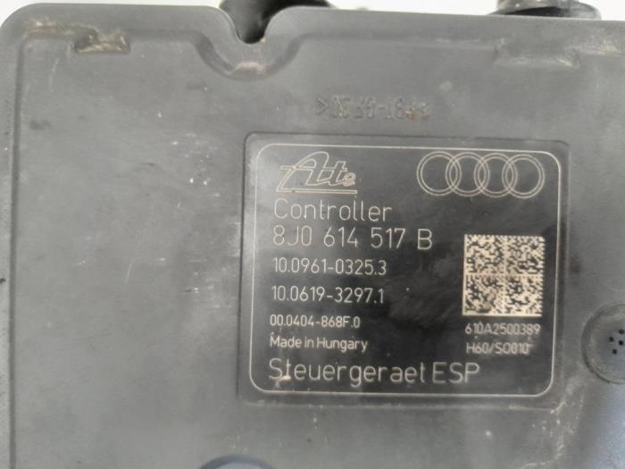 Pompe ABS d'un Audi TT (8J3) 1.8 TFSI 16V 2010