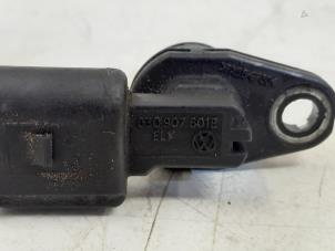 Nockenwelle Sensor van een Volkswagen Golf V (1K1) 1.4 TSI 122 16V 2008