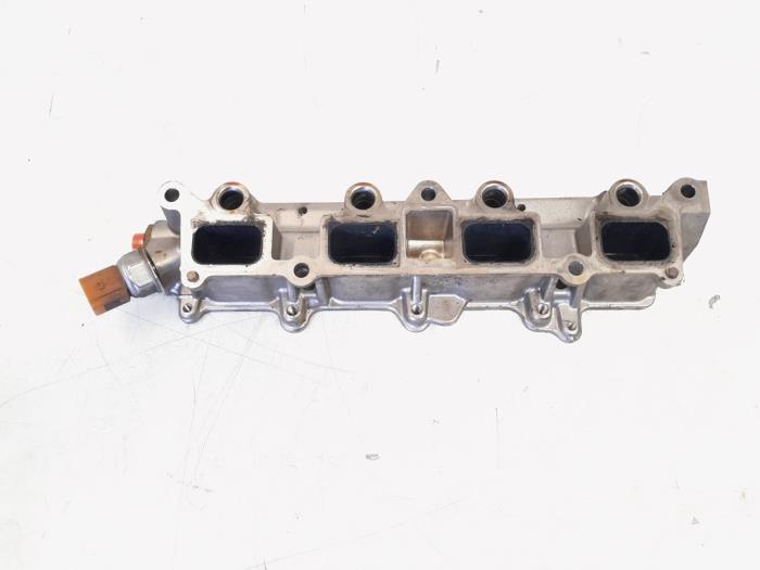 Usagé Système d'injection Volkswagen Golf V (1K1) 1.4 TSI 122 16V Prix € 31,00 Règlement à la marge proposé par GEJO Revisie & Onderdelen BV