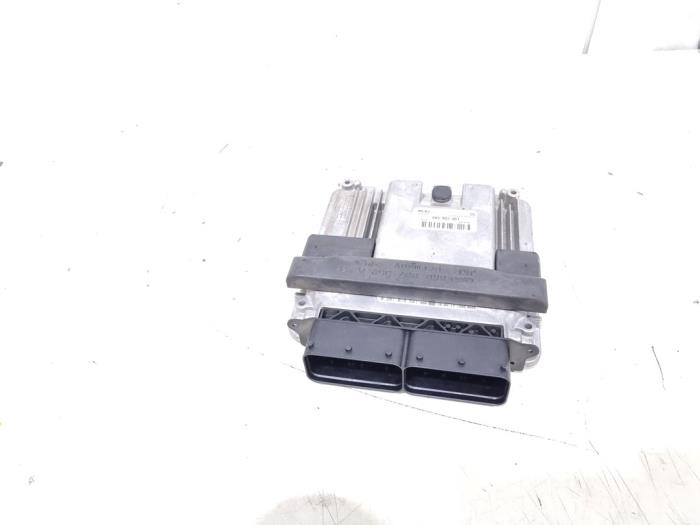 Used Engine management computer Audi A4 Avant (B8) 3.0 TDI 245 V6 24V Quattro Price € 290,00 Margin scheme offered by GEJO Revisie & Onderdelen BV