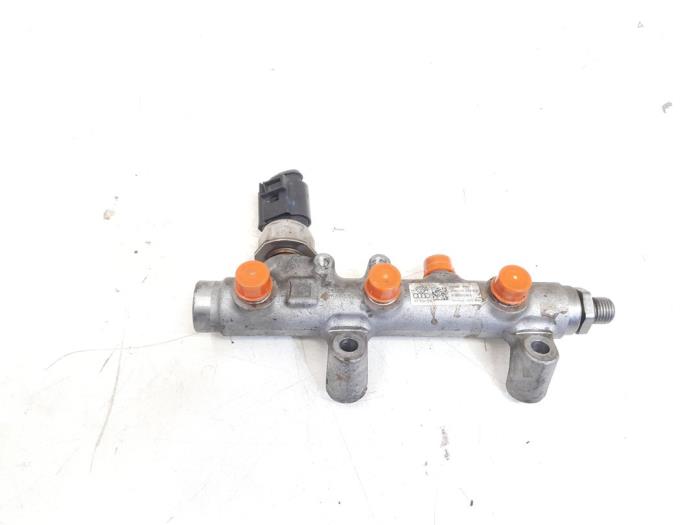 Gebrauchte Kraftstoffverteiler Audi A4 Avant (B8) 3.0 TDI 245 V6 24V Quattro Preis € 70,00 Margenregelung angeboten von GEJO Revisie & Onderdelen BV