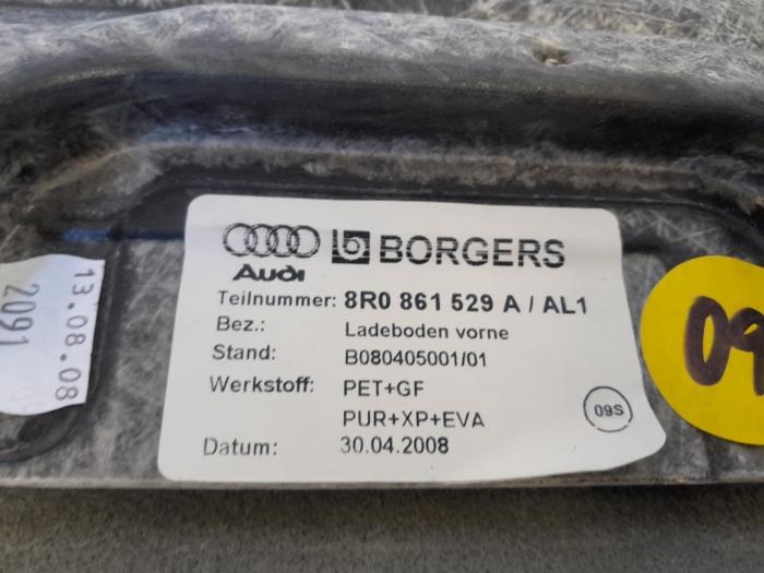 Plaque sol coffre d'un Audi Q5 (8RB) 2.0 TFSI 16V Quattro 2008