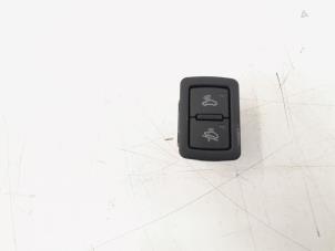 Usagé Commutateur (divers) Audi Q5 (8RB) 2.0 TFSI 16V Quattro Prix € 5,00 Règlement à la marge proposé par GEJO Revisie & Onderdelen BV