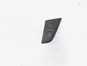 Used Central locking switch Audi Q5 (8RB) 2.0 TFSI 16V Quattro Price € 10,95 Margin scheme offered by GEJO Revisie & Onderdelen BV
